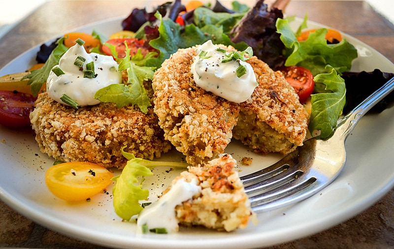 Cauliflower Cakes with Sour Cream Herb Sauce {Vegan}