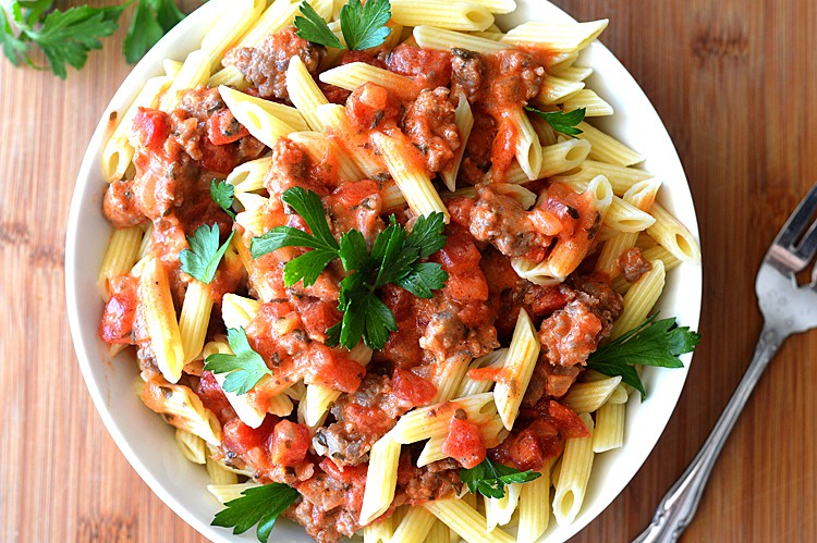 Penne with Tomato Cream Sauce Vegan - TheVegLife