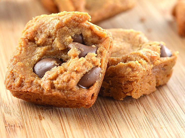 Soy Nut Butter Quinoa Blondie Bites