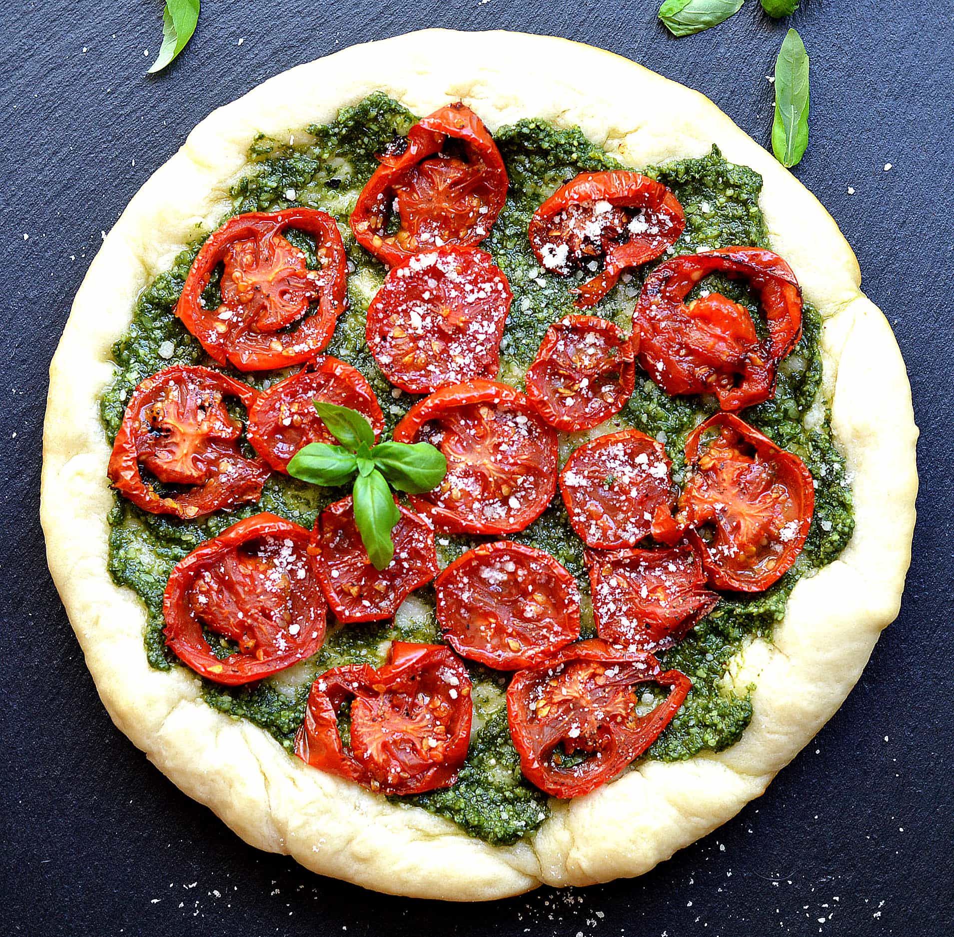 Pesto Pistou Pizza Bread