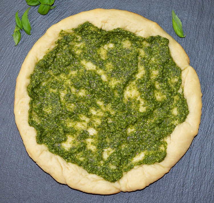 Pesto Pistou Pizza Bread