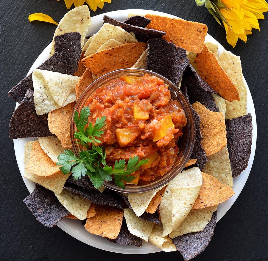 chunky-chipotle-pumpkin-salsa-theveglife