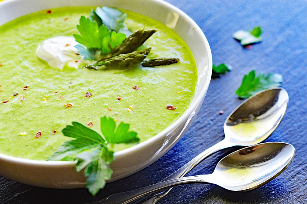 Vegan Roasted Garlic Asparagus Soup