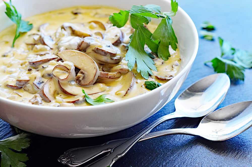 Quick and Easy VEGAN Cream of Mushroom Soup