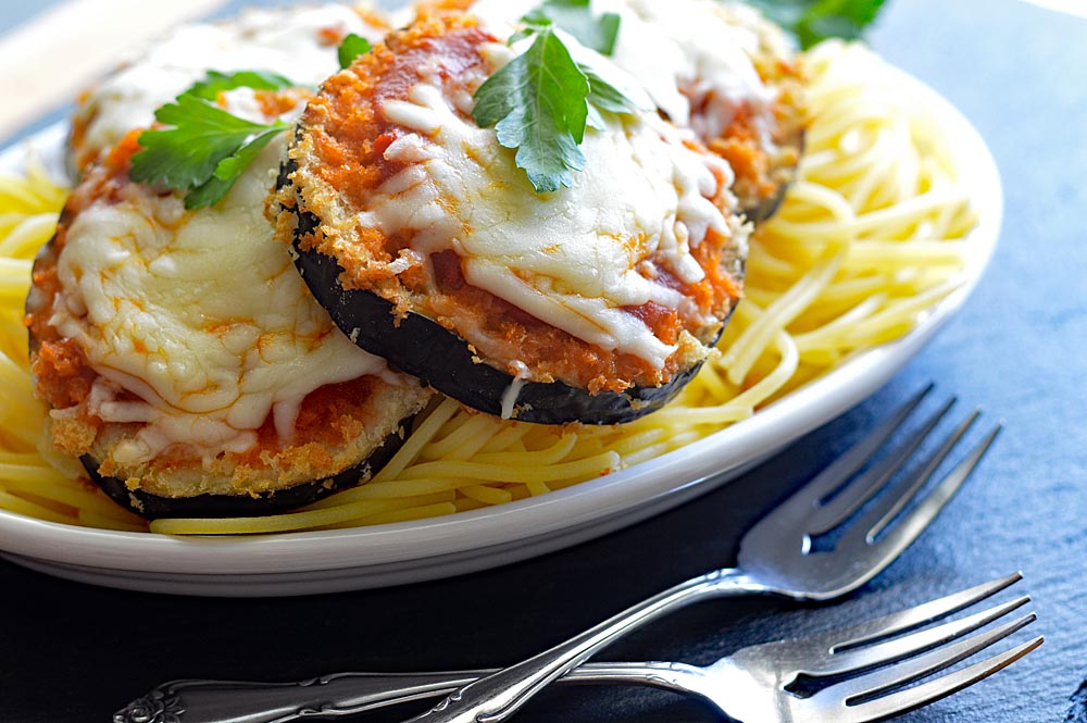 Final Plated View of Vegan Air Fryer Eggplant Parmesan Recipe