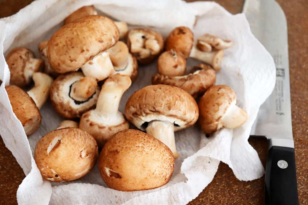 Whole button mushrooms