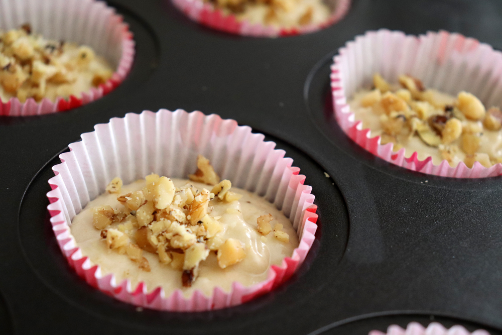 Adding walnuts to the muffins