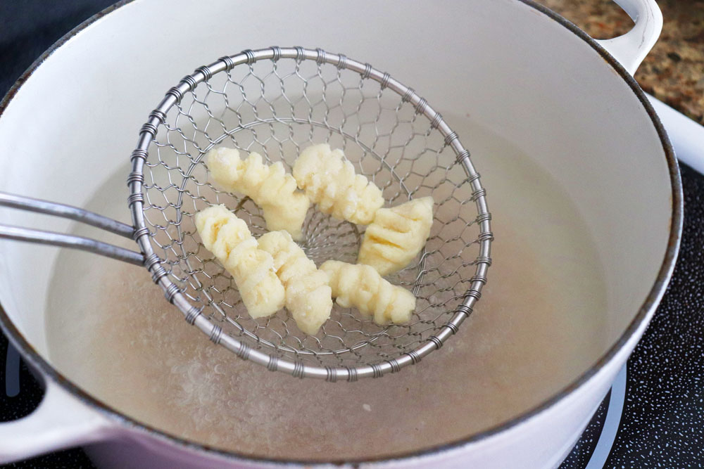 Boiling the gnocchi