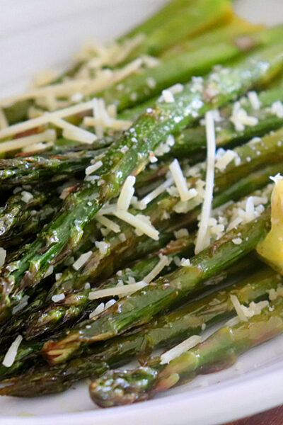 Sheet Pan Lemon Roasted Asparagus hero
