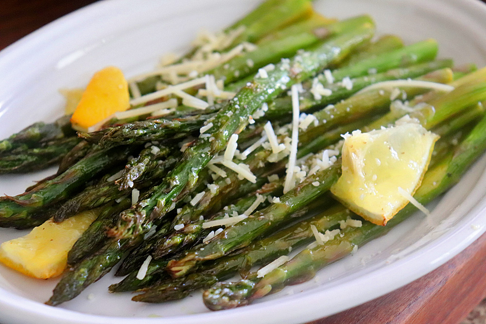 Sheet Pan Lemon Roasted Asparagus hero