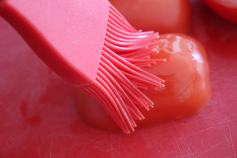Brush tops with oil