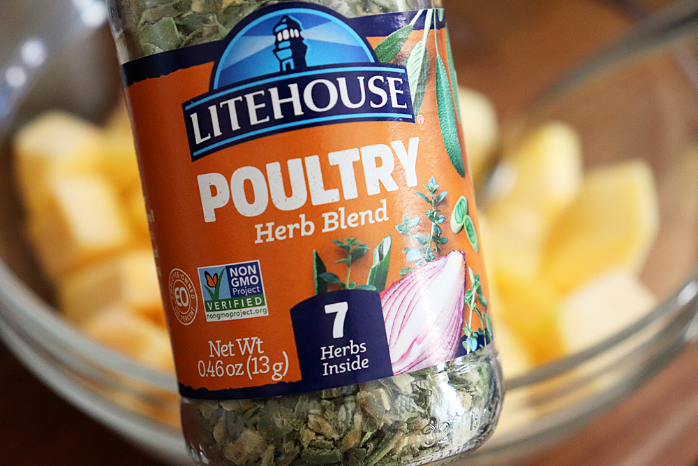 Poultry herb blend